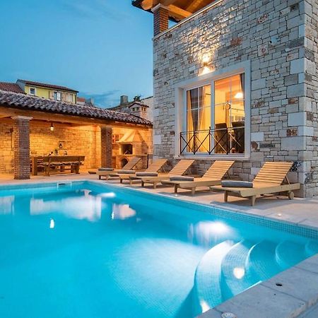 Moderne Istrische Steinvilla - 4 Sterne Mit Privatem, Beheizbaren Pool & Meerblick Kavran Esterno foto